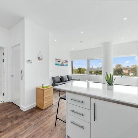 Airy 2Br Flat Delta London Dp332 Daire Croydon Dış mekan fotoğraf