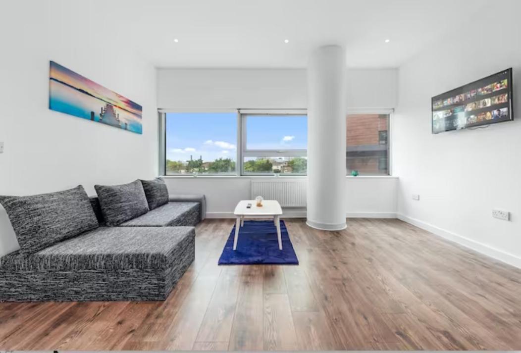 Airy 2Br Flat Delta London Dp332 Daire Croydon Dış mekan fotoğraf